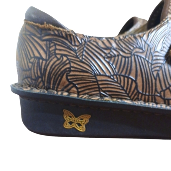 Alegria Engraved Brown Suede Mule Clogs Women's size 6 - Picture 5 of 13